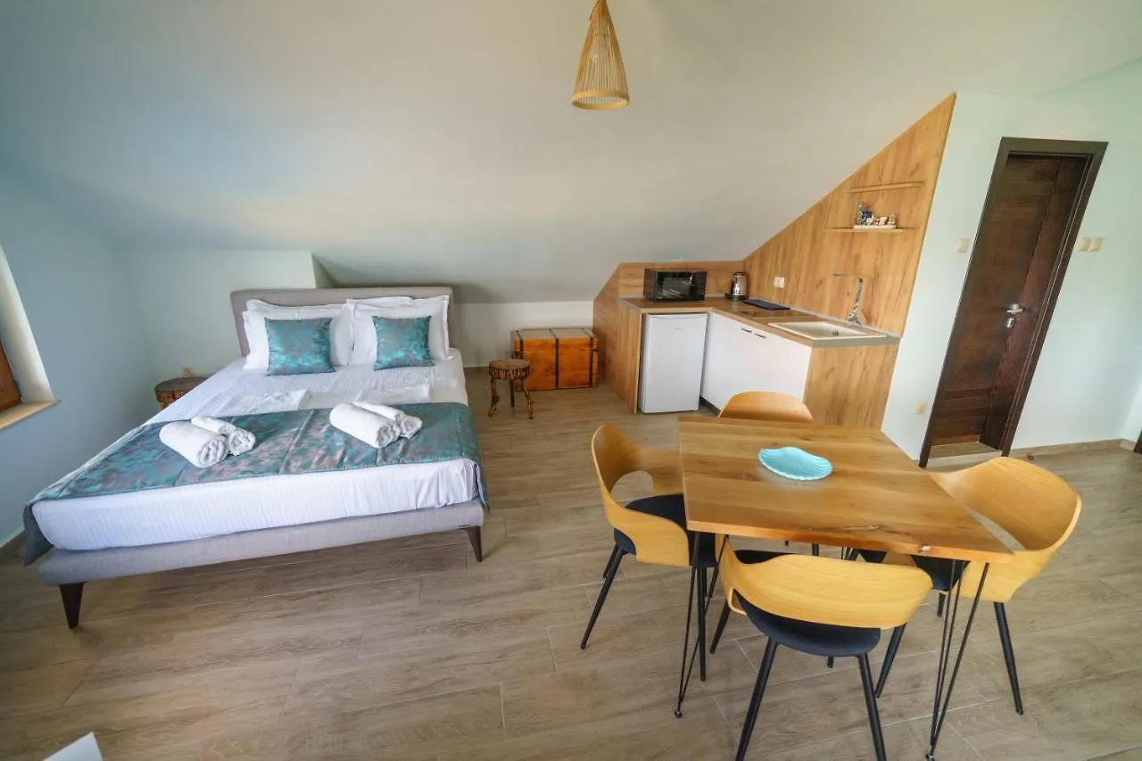 Dolphin Bay Boutique Complex Sozopol Hotel 0*,